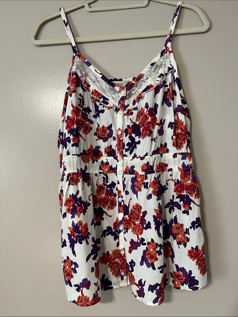 BEAUTIFUL floral & feminine summer top by DECREE. NWOT. XL. Lots of details!